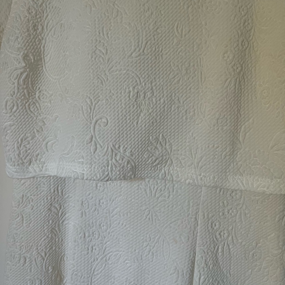 white baroque dress - Picture 2 of 4
